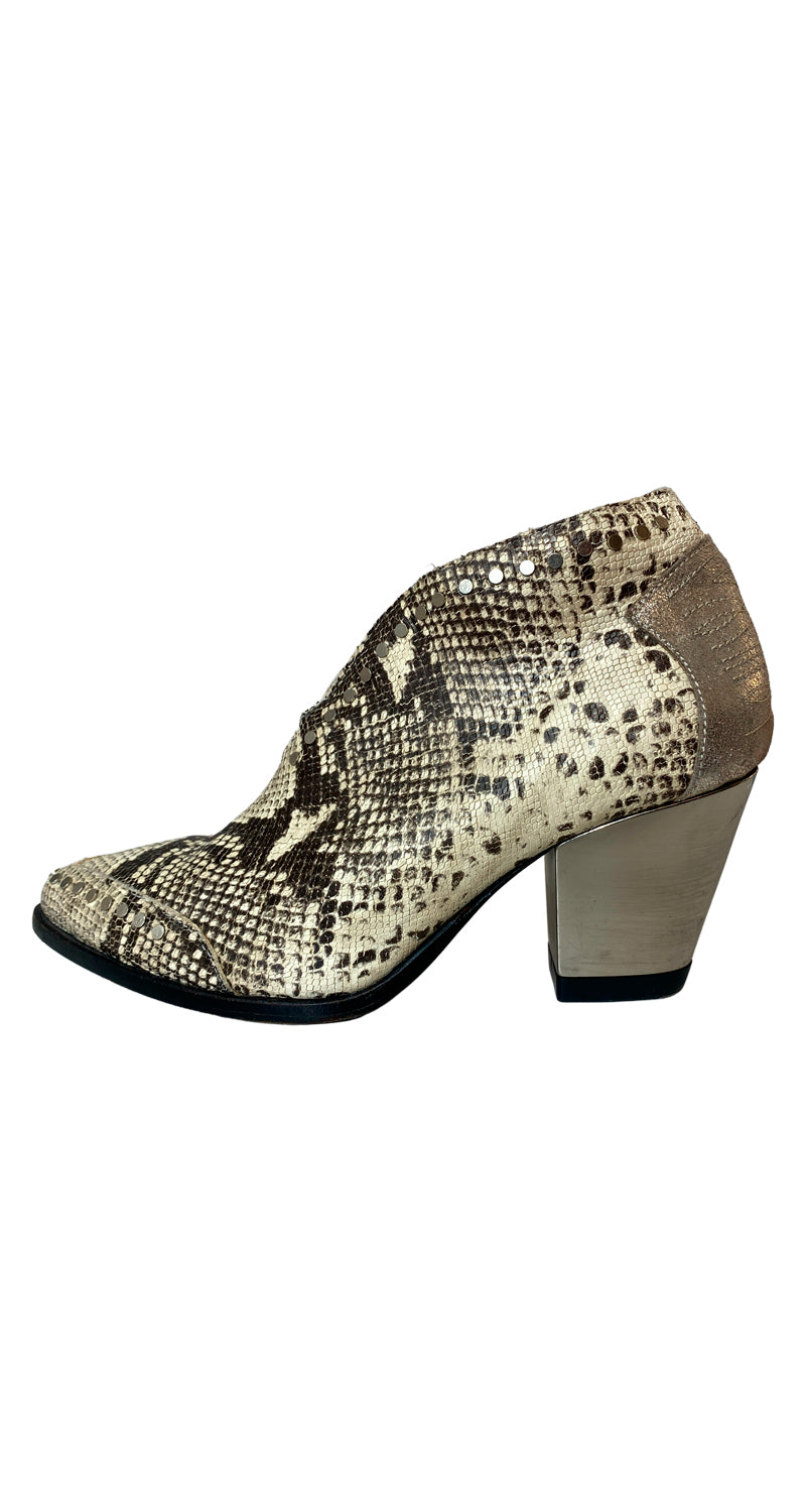 Botines Animal Print Serpiente Rapsodia Market People