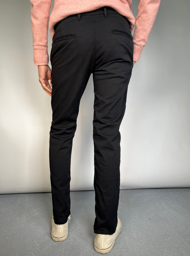 Pantalón Slim Fit