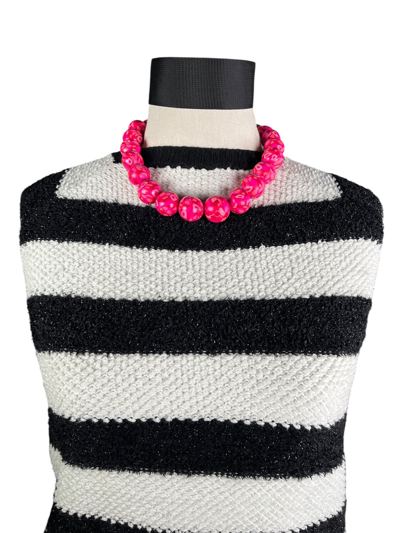 Collar Esferas Fucsia