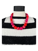 Collar Esferas Fucsia