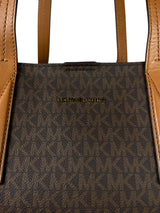 Cartera Monogram