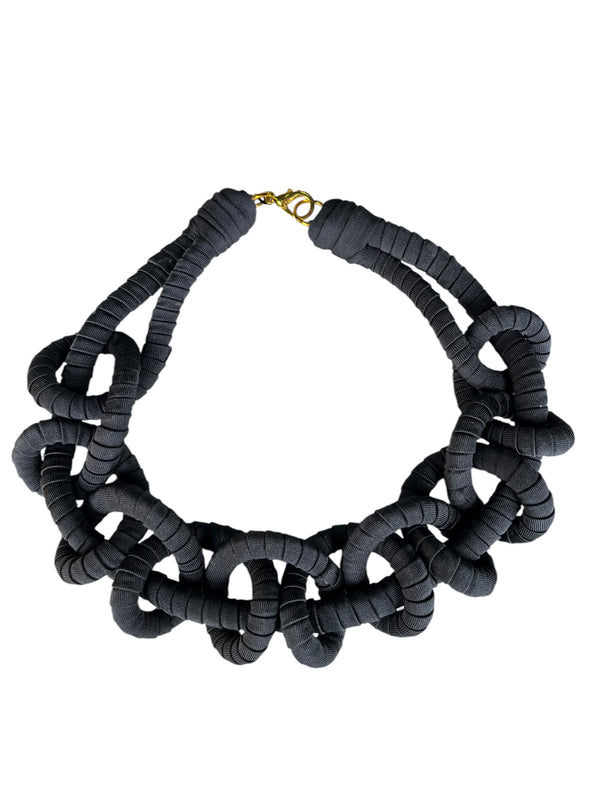 Collar Trenzado Negro