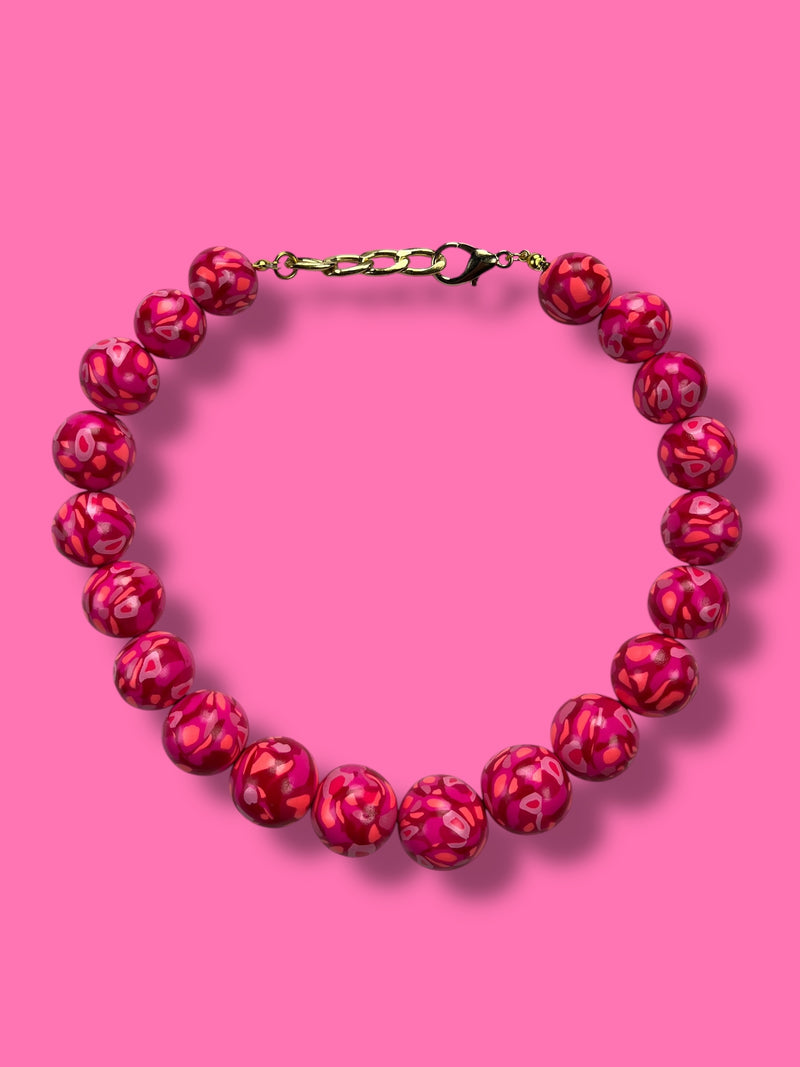 Collar Esferas Fucsia