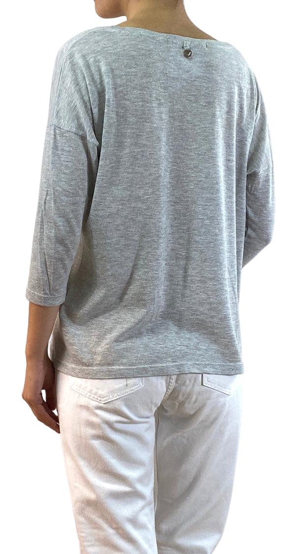 Polera Gris Alas