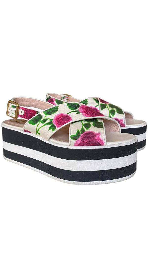 Sandalias Floral Criss Cross Charol Peggy