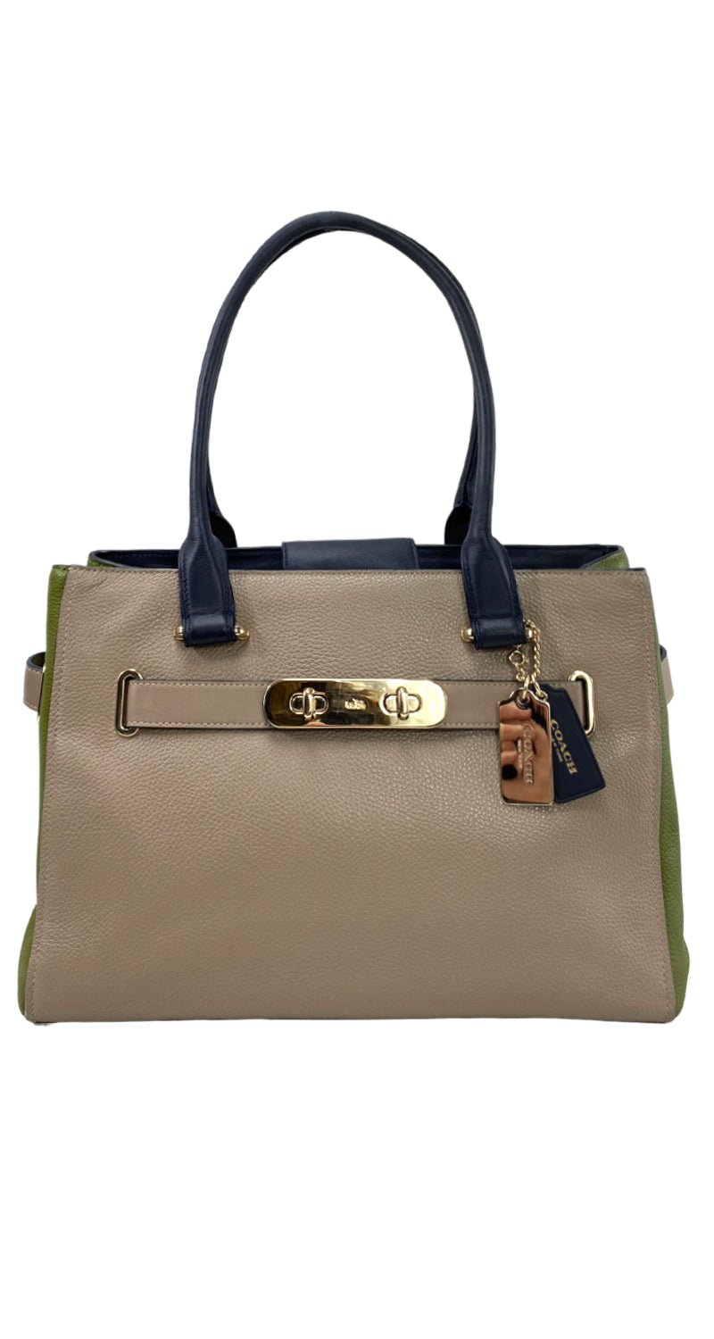 Cartera Coach