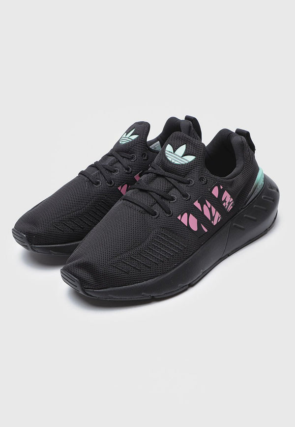 Zapatilla Urbana SWIFT RUN 22 W Negro adidas sportswear