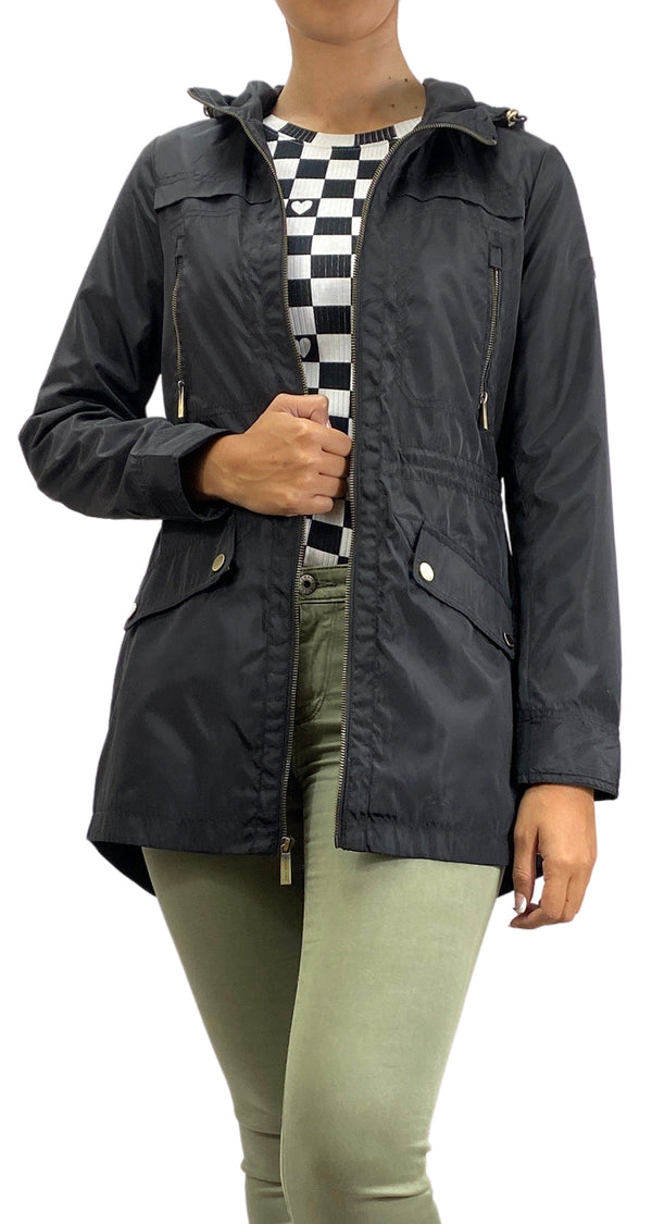 Impermeable Negro