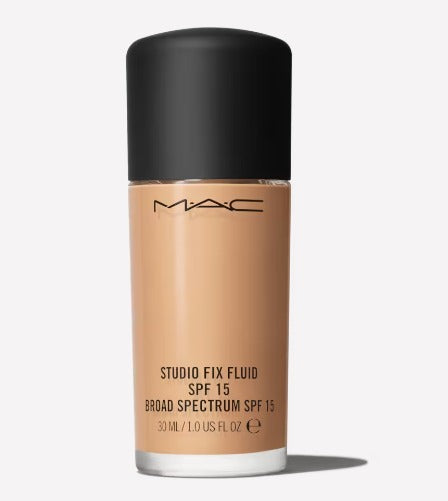 Base De Maquillaje Studio Fix Fluid SPF 15 NC 30