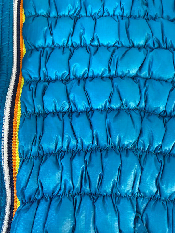 Parca Fruncida Azul