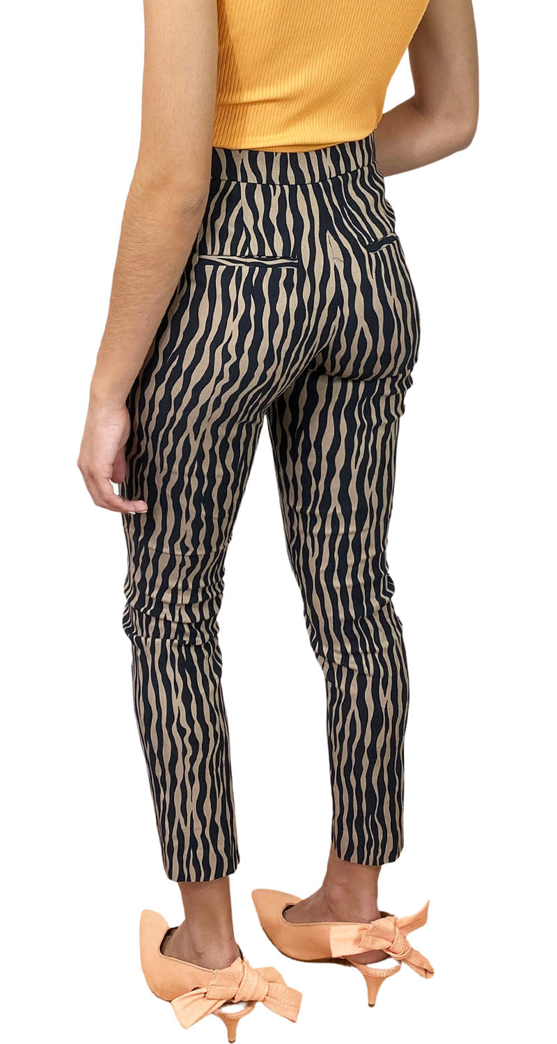 Pantalón Negro Estampado