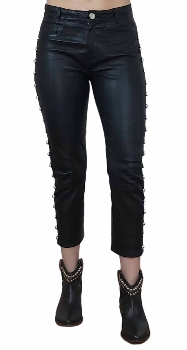 Pantalón Cuero Negro Tachas