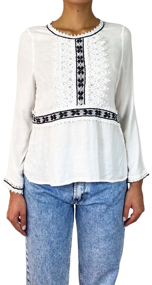 Polera Blanca Detalle Macrame