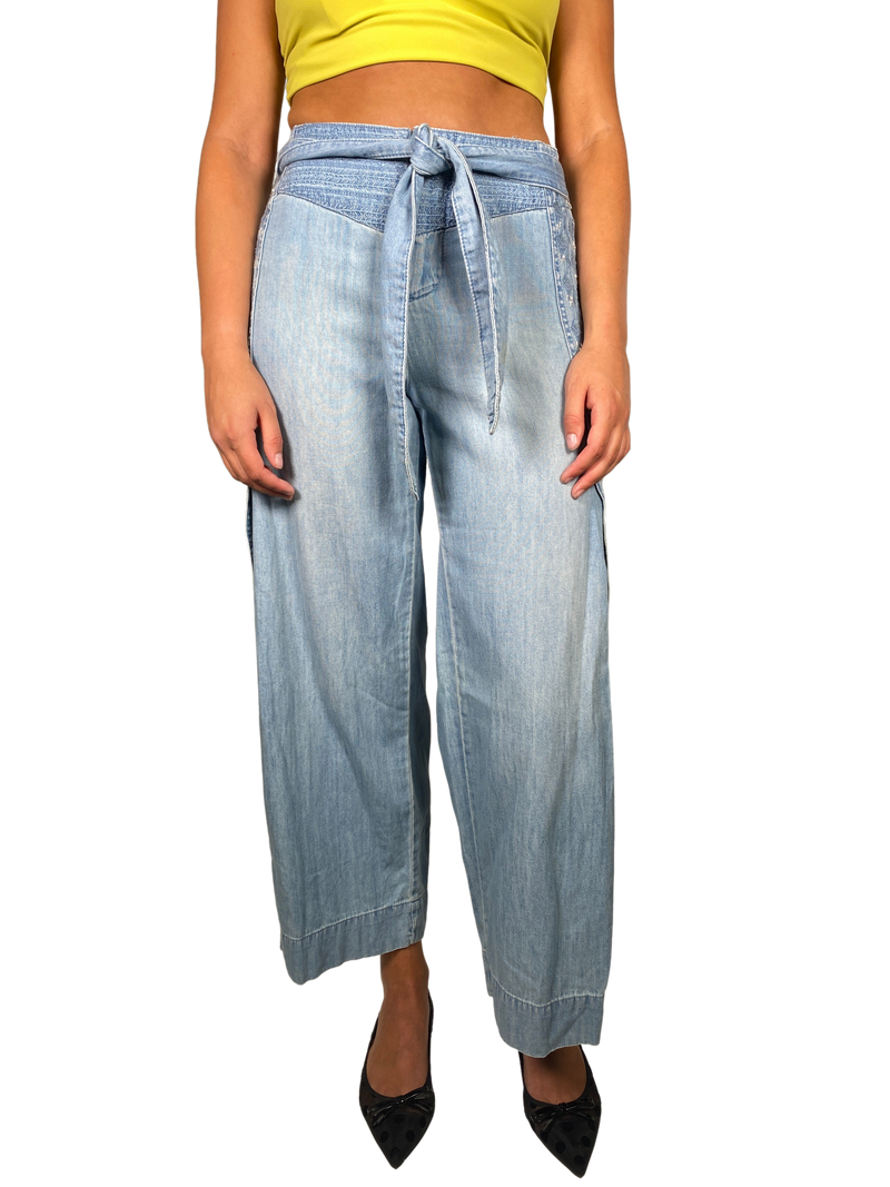 Pantalón Denim Cut Out